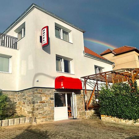 Penzion Fontána Hotel Náměšť nad Oslavou Kültér fotó
