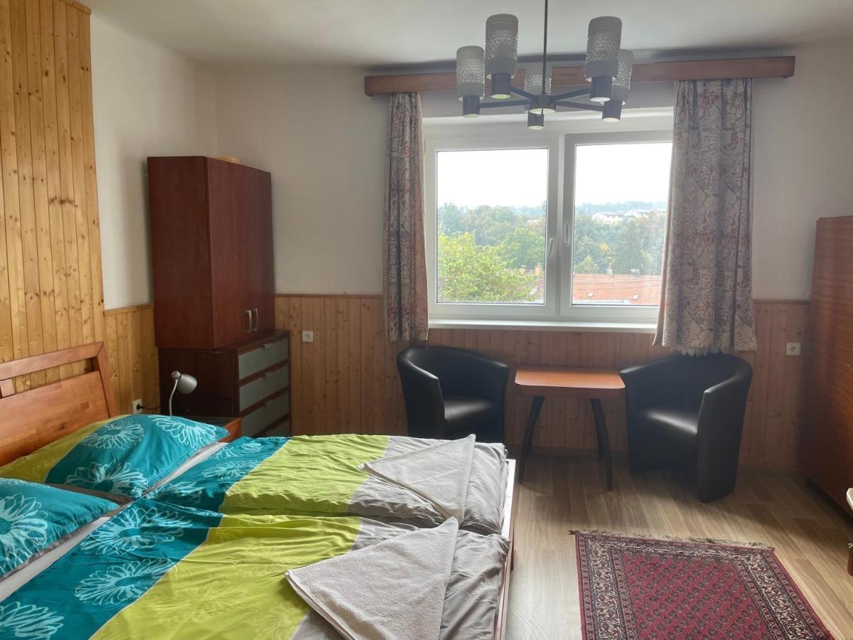 Penzion Fontána Hotel Náměšť nad Oslavou Kültér fotó