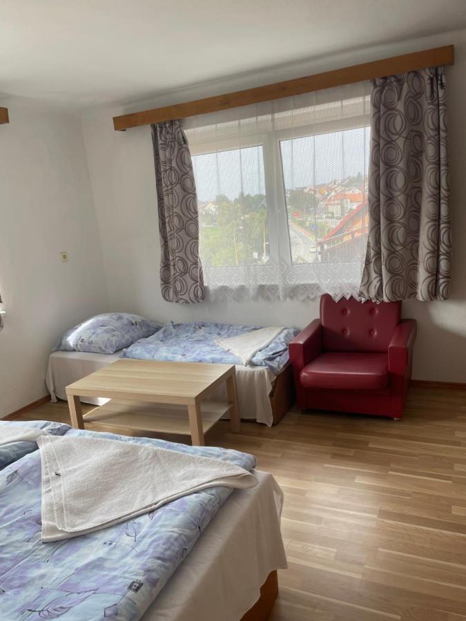 Penzion Fontána Hotel Náměšť nad Oslavou Kültér fotó