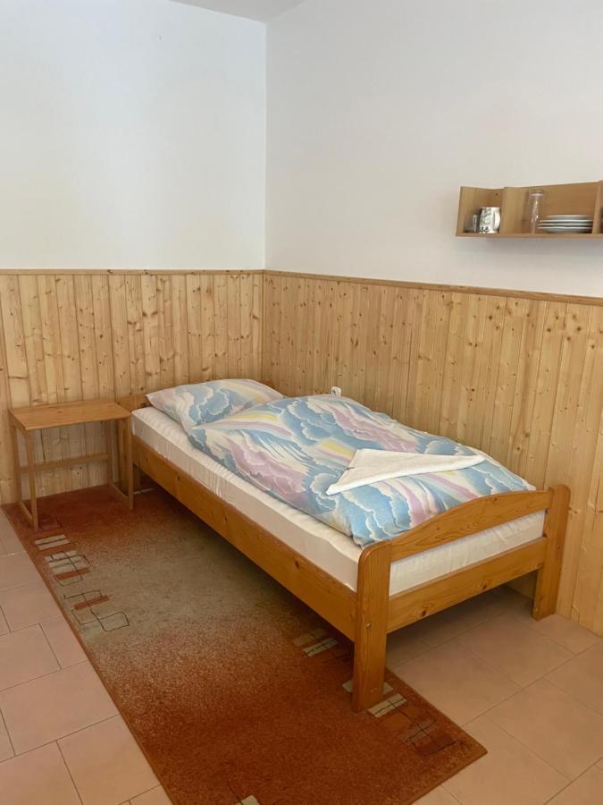 Penzion Fontána Hotel Náměšť nad Oslavou Kültér fotó